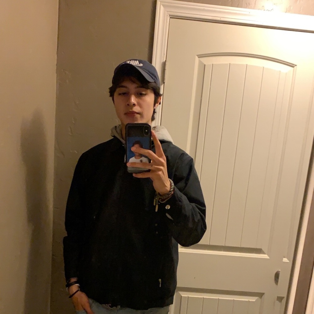 Meet your Posher, Andres
